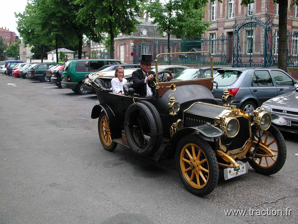 2002_05_19 Colmar 0026.jpg - 19/05/2002 - 68000 COLMAR13me Rallye des PrincesDE DION BOUTON 1912 Type DH